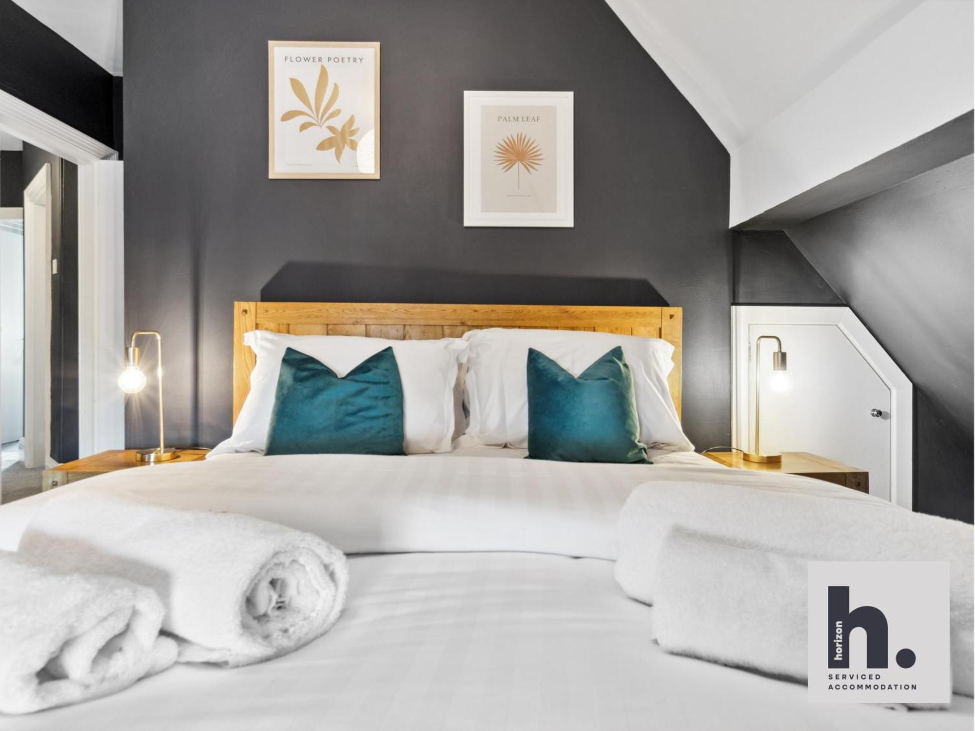 הרוגייט Free Parking - Penthouse - Business Stays - Relocating - St מראה חיצוני תמונה